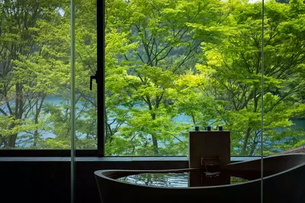 「よりプライベート空間を楽しむ。源泉かけ流しと美食の宿「雲仙温泉 東園」がリニューアル」の画像