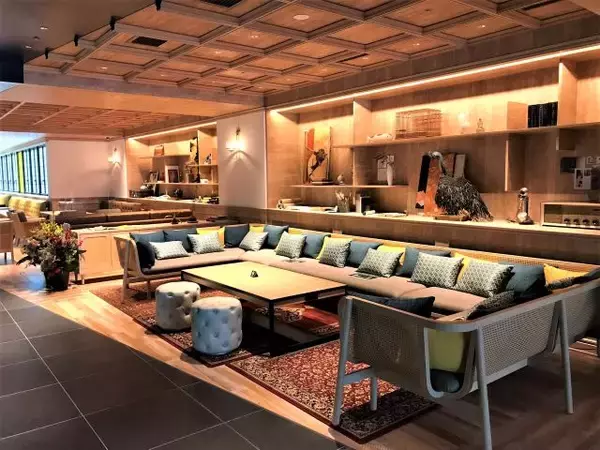 「オープン記念１泊２７５０円～！遊び心あふれるラウンジが魅力のホテル「ザ ロイヤルパーク キャンバス 京都二条」」の画像