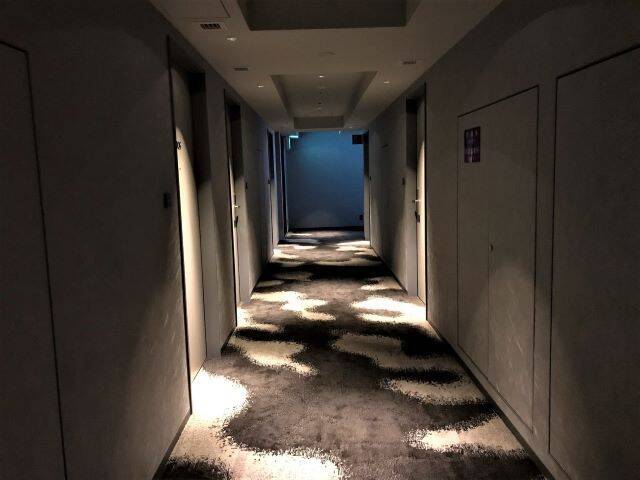 オープン記念１泊２７５０円～！遊び心あふれるラウンジが魅力のホテル「ザ ロイヤルパーク キャンバス 京都二条」