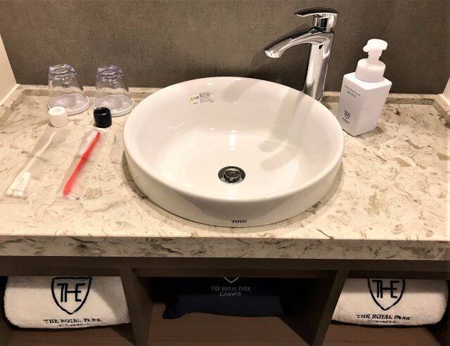 オープン記念１泊２７５０円～！遊び心あふれるラウンジが魅力のホテル「ザ ロイヤルパーク キャンバス 京都二条」