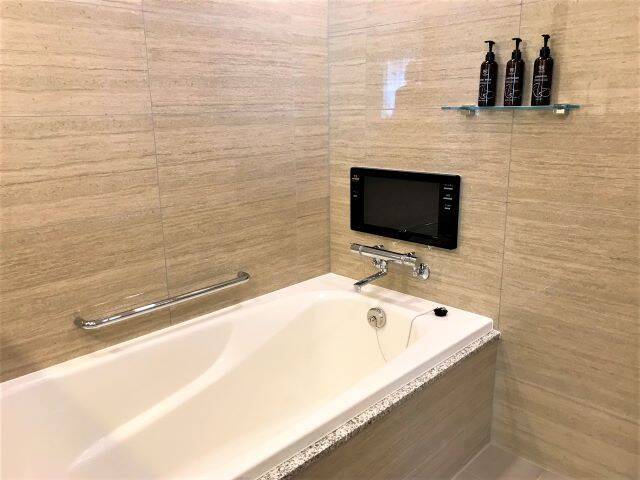 オープン記念１泊２７５０円～！遊び心あふれるラウンジが魅力のホテル「ザ ロイヤルパーク キャンバス 京都二条」