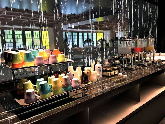 オープン記念１泊２７５０円～！遊び心あふれるラウンジが魅力のホテル「ザ ロイヤルパーク キャンバス 京都二条」