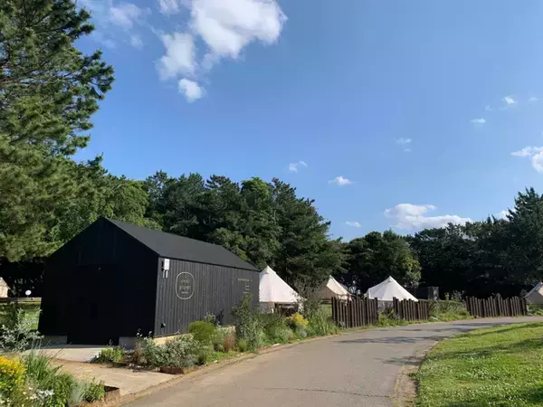 東京から１時間の別世界！稲毛海浜公園内にオープンしたグランピング施設「スモール プラネット キャンプ＆グリル」に行ってみた！