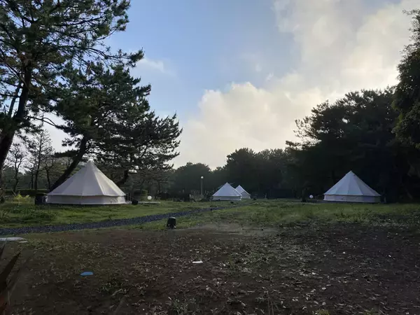 「東京から１時間の別世界！稲毛海浜公園内にオープンしたグランピング施設「スモール プラネット キャンプ＆グリル」に行ってみた！」の画像