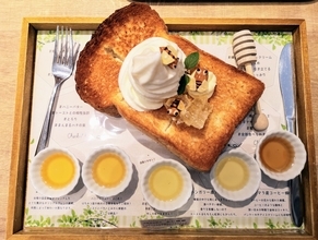 蜂蜜で世界旅行！ハニートーストで蜂蜜の食べ比べが楽しめる「ミールミィ三条本店」【京都市】