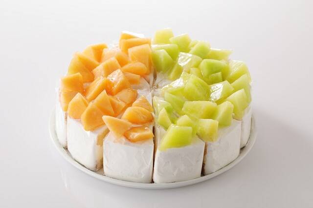 贅沢に好きなだけ堪能！スイパラで「国産さくらんぼ・メロン食べ放題」開催