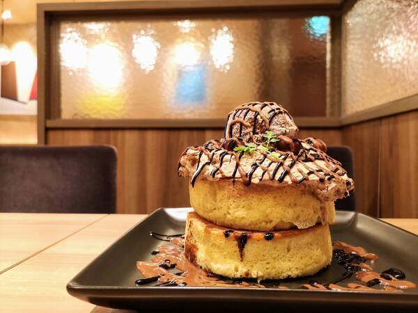 ３０年以上変わらないホットケーキは大人の味 レトロな喫茶店 フライング スコッツマン 御徒町 21年6月17日 エキサイトニュース