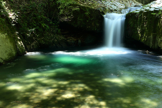 【涼を呼ぶ夏の絶景】東海地域の美しい滝５選