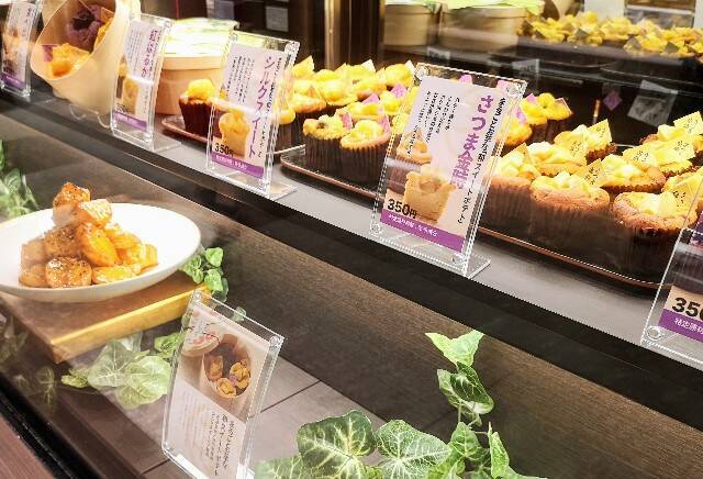 １個にお芋が半分も！「高級芋菓子しみず」のとろけるオープンサンドを実食！【渋谷東急フードショー】