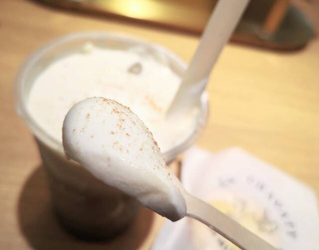 革新的な限定ドリンク“ほうじ茶セサミチーズ”の衝撃！ティーラテ専門店「CHAVATY」【渋谷東急フードショー】