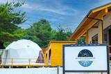 「岐阜県初！星が降る湖畔の森に佇むドーム型グランピング施設「星が見の杜」」の画像1
