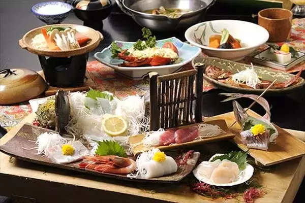 「静岡・伊豆の魅力を満喫！楽天トラベル「カップルに人気の高級温泉宿ランキング」」の画像