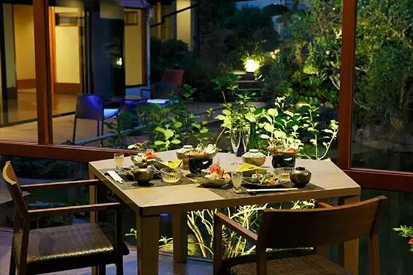 「静岡・伊豆の魅力を満喫！楽天トラベル「カップルに人気の高級温泉宿ランキング」」の画像