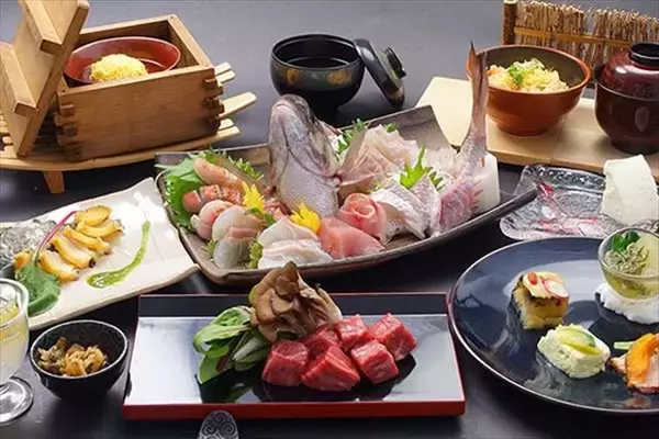 「静岡・伊豆の魅力を満喫！楽天トラベル「カップルに人気の高級温泉宿ランキング」」の画像