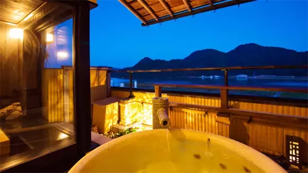 「【２０２１年最新】外湯めぐりやグルメも魅力！楽天トラベル「城崎温泉の人気旅館・ホテルランキング」」の画像