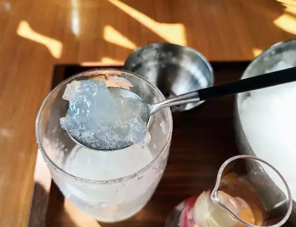 「自分で完成させる“宝石かき氷”実食ルポ！「レクサス」のカフェで９月限定の楽しみを堪能【南青山】」の画像