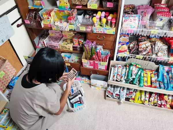 「【宮永篤史の駄菓子屋探訪１０】北海道浦河郡浦河町「気まぐれ屋」２０２０年にオープンで早くも人気！ハンドメイドと駄菓子の店」の画像