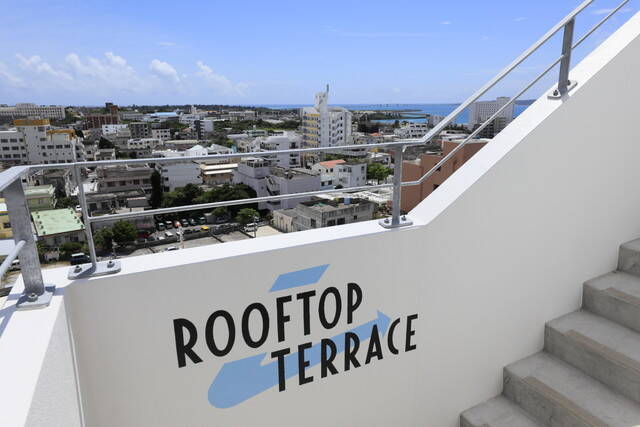 島を見渡せる屋上テラスが最高！２０２１年オープン「セントラルリゾート宮古島」で宮古島を堪能【宿泊ルポ】
