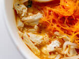「【成城石井エスニック惣菜レビュー】「シンガポール風ラクサ」はスープの旨さが本格的！」の画像13