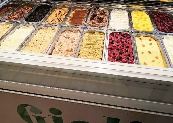 「世界初！ローマの老舗ジェラート「ジョリッティ」のカフェダイニング【実食ルポ】」の画像