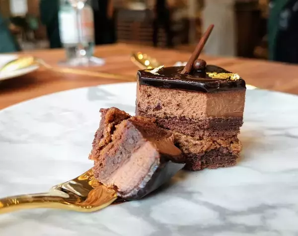 「世界初！ローマの老舗ジェラート「ジョリッティ」のカフェダイニング【実食ルポ】」の画像