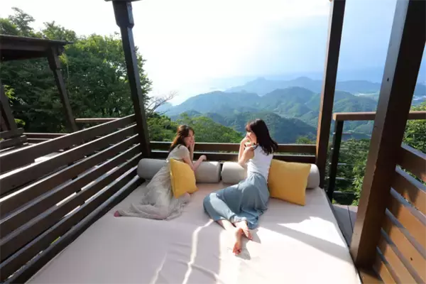 「雪化粧した富士山と駿河湾が絶景！「碧テラス」秋の限定メニュー登場」の画像