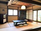 「【京都・大原】緑あふれる庭を眺めながら憩える古民家カフェ「cafe ＆ Book APIED」」の画像16