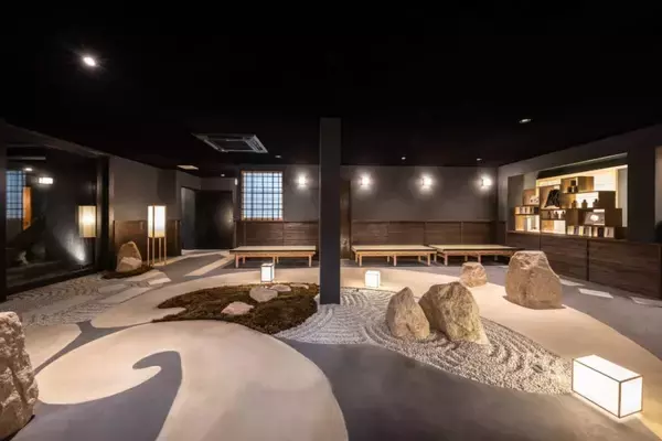 「枯山水の石庭が織りなす静寂の宿「Nazuna 京都 西本願寺」誕生」の画像