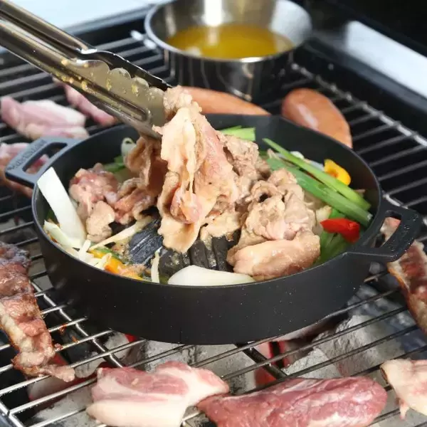 「【京都祇園ビアガーデン 北海道フェア】ジンギスカンや肉グルメを楽しむ炭火BBQ！オープニングキャンペーンもあり」の画像