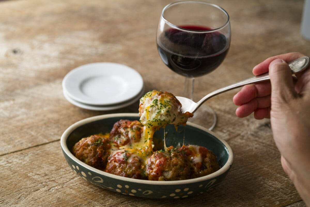 【成城石井でおいしい冬支度を！】こだわりチーズとワインで楽しむ「立冬フェア」でペアリング体験｜実食レポート