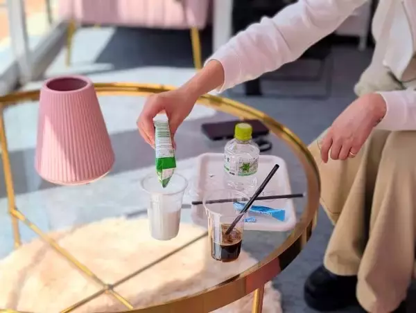 「【入場無料のGWイベント】不思議なコーヒータイムを楽しむ没入体験！外れなしのカプセルトイも｜ネスカフェ アイスブレンド」の画像