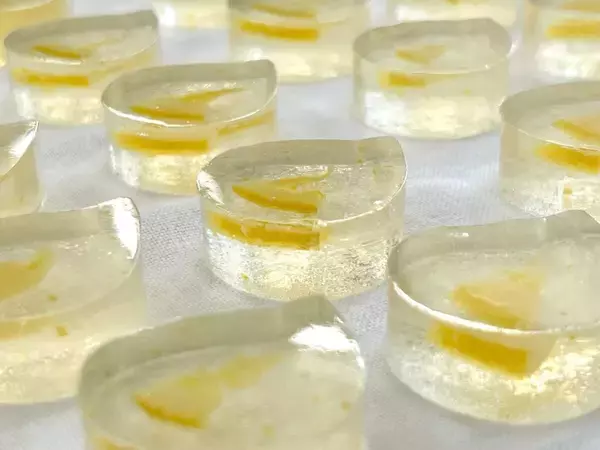 【夏限定かき氷 レモンの雫氷】目と舌で味わう涼！期間限定の琥珀糖も登場｜京都・永楽屋