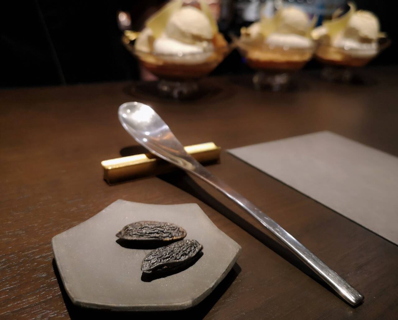 渋谷の隠れ家を徹底レポ！完全会員制「Remake easy」で味わう4月限定魅惑の香りのパフェって？