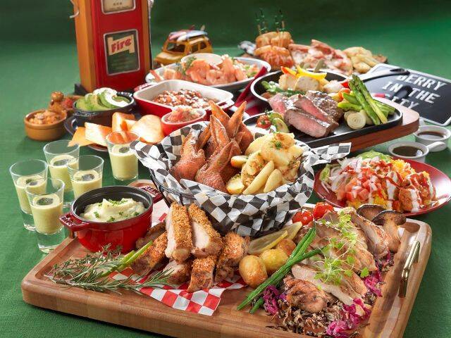 いちごスイーツがズラリ！GWには「フレッシュ苺の食べ放題」も！｜リーベルホテル大阪 ストロベリースイーツ& ディナービュッフェ