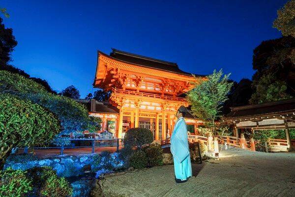 【世界遺産・上賀茂神社】京都の夏の夜を楽しむ「夏のライトアップ ～龍神詣りと足つけ夕涼み～」開催