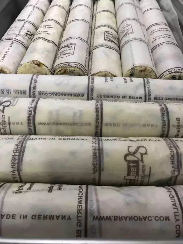 「バレンタイン限定！フレッシュな焼きたてスイーツ「ショコラーデンサラミ＆モーツァルトクーゲルン」とは？」の画像