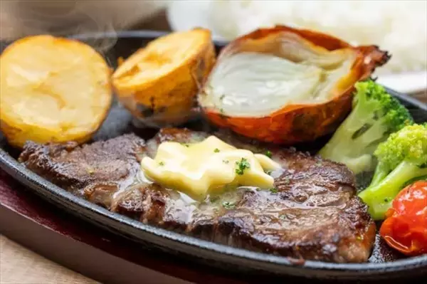 「【道の駅くるくる なると】徳島県のブランド牛「阿波黒牛」を使った新メニュー登場」の画像