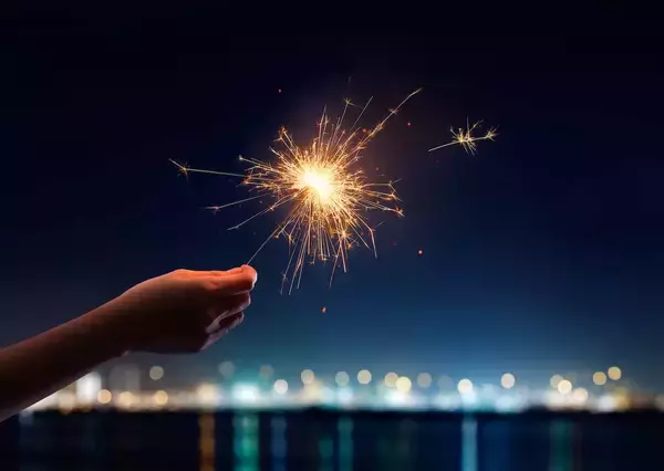 【関西2026年版】手持ち花火ができるスポット14選！していい時間や注意事項も紹介