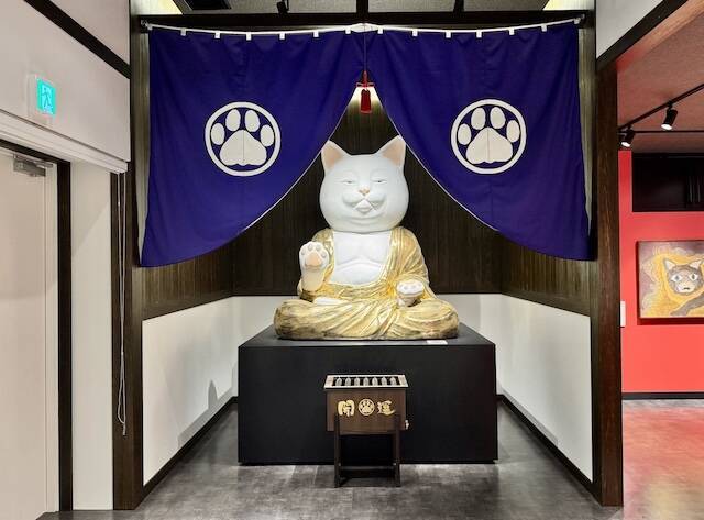 最速レビュー【大分県湯布院に猫づくしの開運ミュージアム誕生！】猫アートと猫グッズの異次元空間「猫猫寺 湯布別院」