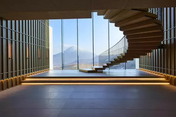 「【雲海と天空のインフィニティ温泉！】途方もなく居心地がいい「シャレーアイビーワイス」宿泊記｜北海道ニセコ・花園」の画像