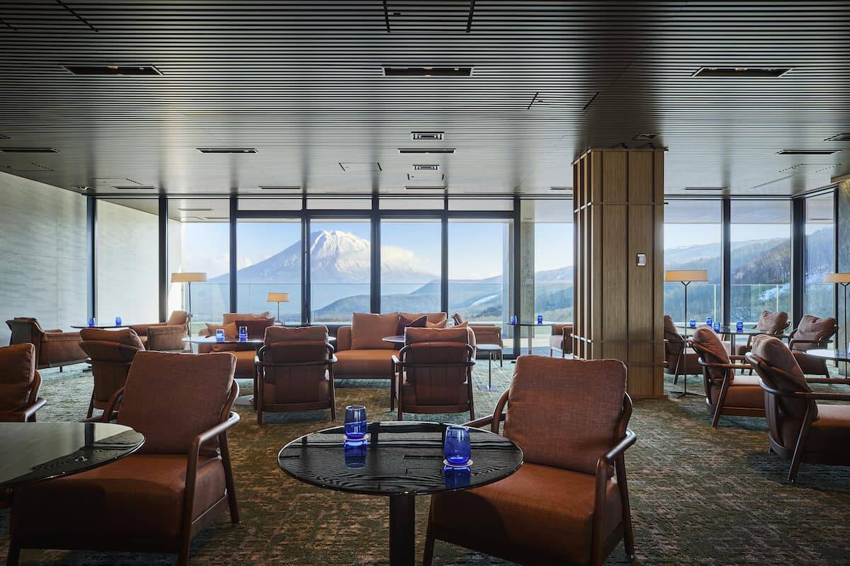 【雲海と天空のインフィニティ温泉！】途方もなく居心地がいい「シャレーアイビーワイス」宿泊記｜北海道ニセコ・花園