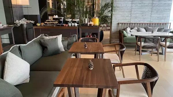 「【雲海と天空のインフィニティ温泉！】途方もなく居心地がいい「シャレーアイビーワイス」宿泊記｜北海道ニセコ・花園」の画像