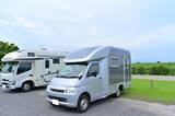 「【キャンピングカーなど車中泊旅行に】北海道新冠町に「RVパークにいかっぷ」オープン」の画像1