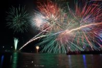 【淡路島・福良湾で約500発の海上花火】一夜限りの特等席「フクラリエ花火クルーズ」11月16日開催