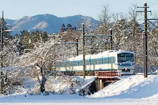 「ロウバイがまもなく見頃！新たな展望スポット＆グルメでさらに楽しめる「長瀞宝登山臘梅園」｜埼玉県」の画像