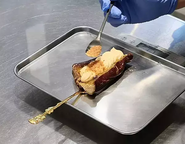 「【鎌倉・若宮大路】冬の食べ歩きグルメに決定！「大仏さまのプリン×焼きいも」の最強とろとろおやつ誕生～」の画像