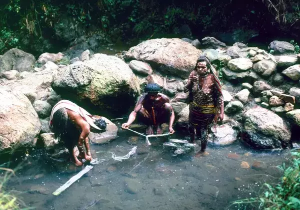 「世界各地の塩湖や天日塩田などを追いかけた！片平孝写真展「塩の旅～地球の塩の現場に立つ～」 開催｜東京・墨田区」の画像