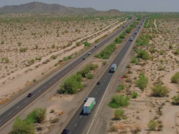 米国郵政公社、自動運転トラックによる長距離輸送の実証実験に着手