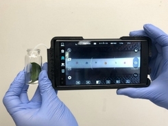 スマートフォンに装着して作物の病気を診断できる携帯型デバイスが米大学で開発される