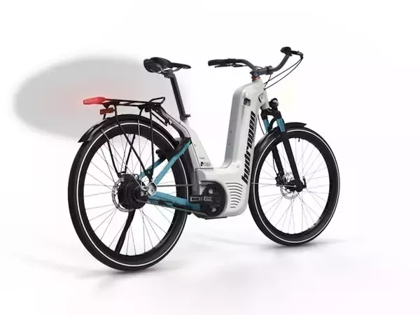 補助走行距離は最長150キロメートル！世界初の量産型燃料電池アシスト 